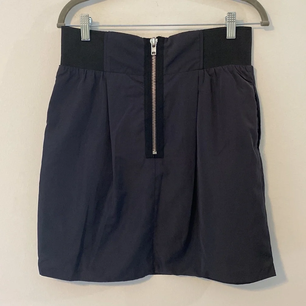 Black MIDI Skirt, Zipper Back, Size L, Excellent Conditon - Picture 5 of 8